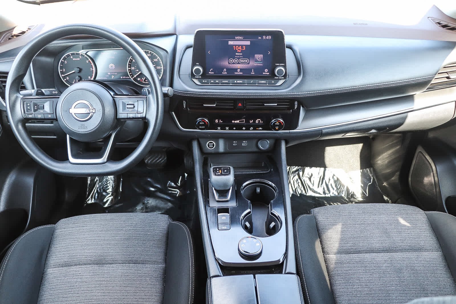 Used 2022 Super Black Nissan SV image 13