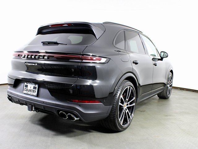2025 Porsche Cayenne S - Photo 7