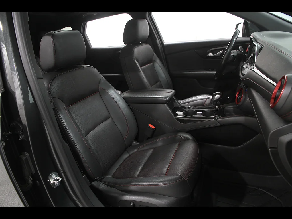 Used 2020 Nightfall Gray Metallic Chevrolet RS image 18