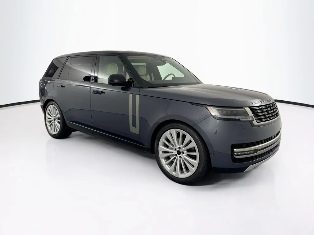 New 2026 Varesine Blue Land Rover SE image 3