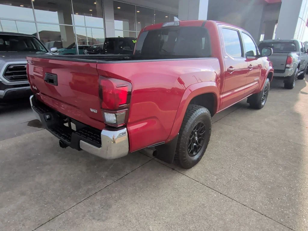 Used 2019 Red Toyota SR5 image 8