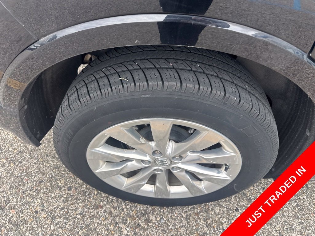 Used 2017 Black Buick Essence image 7