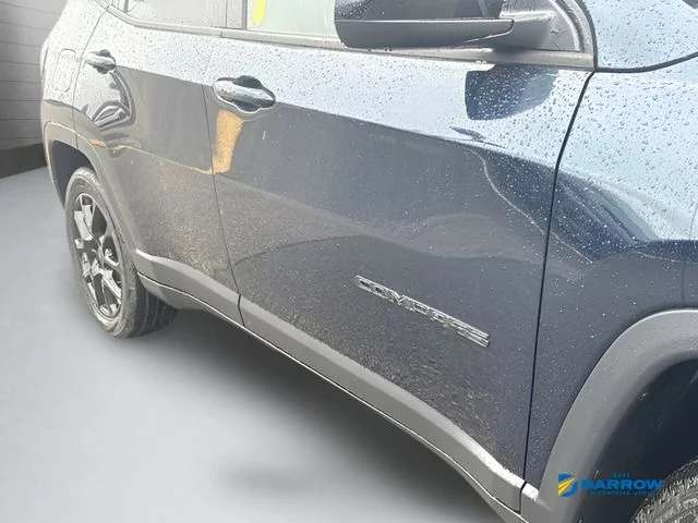 New 2026 Fathom Blue Pearl-Coat Exterior Paint Jeep Latitude image 27