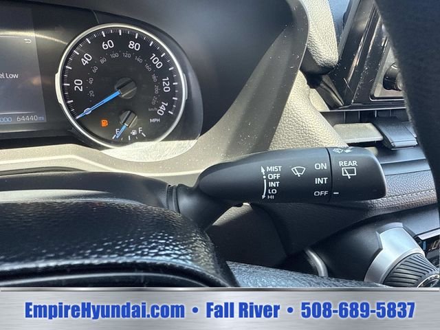 2020 Toyota RAV4 LE - Photo 31
