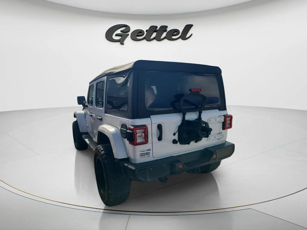 Used 2021 White Jeep Unlimited Sahara 4x4 image 7