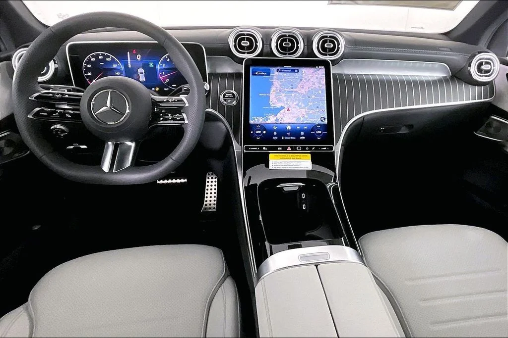 New 2026 White Mercedes-Benz GLC 300 image 5