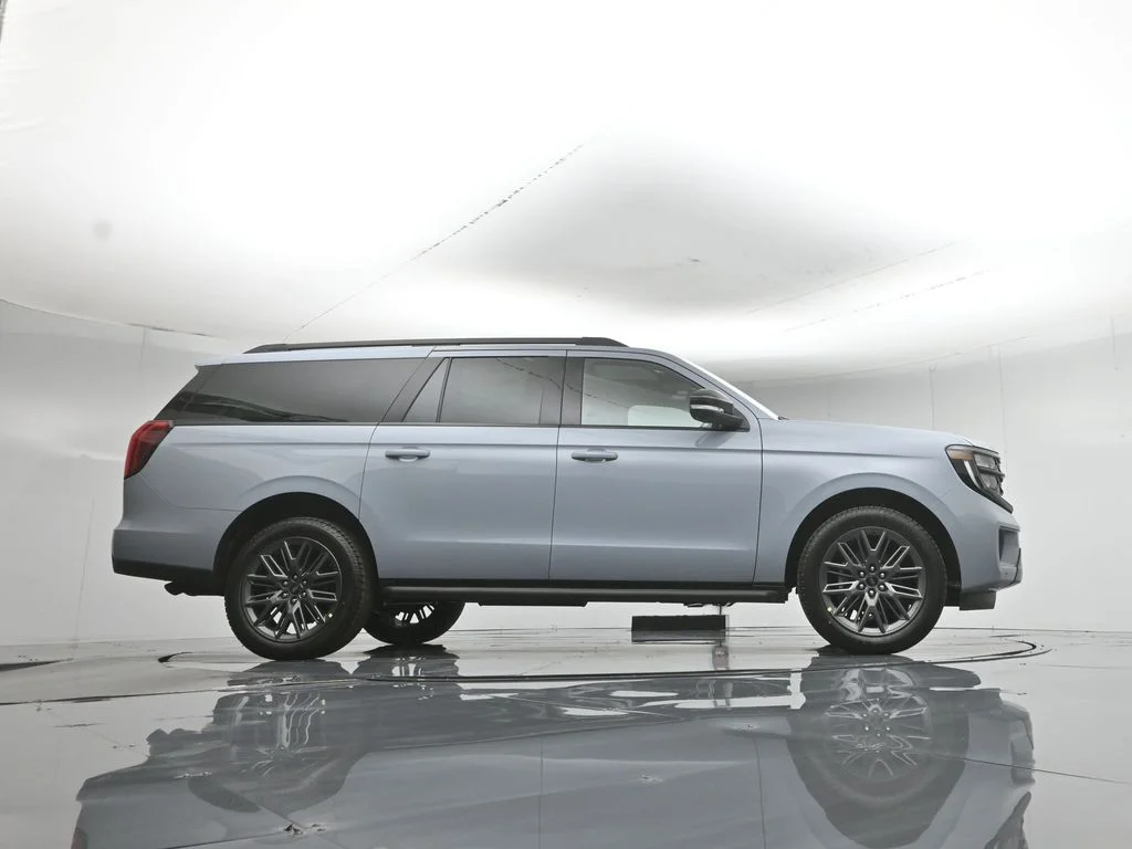 New 2026 Glacier Gray Metallic Tri-Coat Ford Platinum image 50