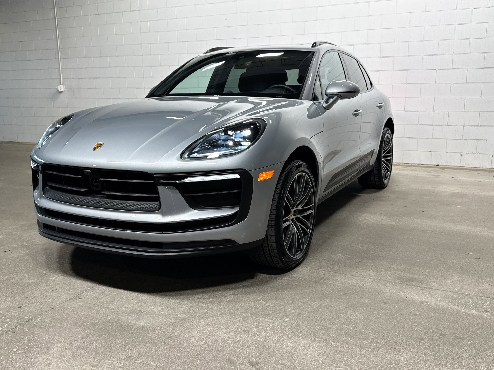 2026 Porsche Macan's photo
