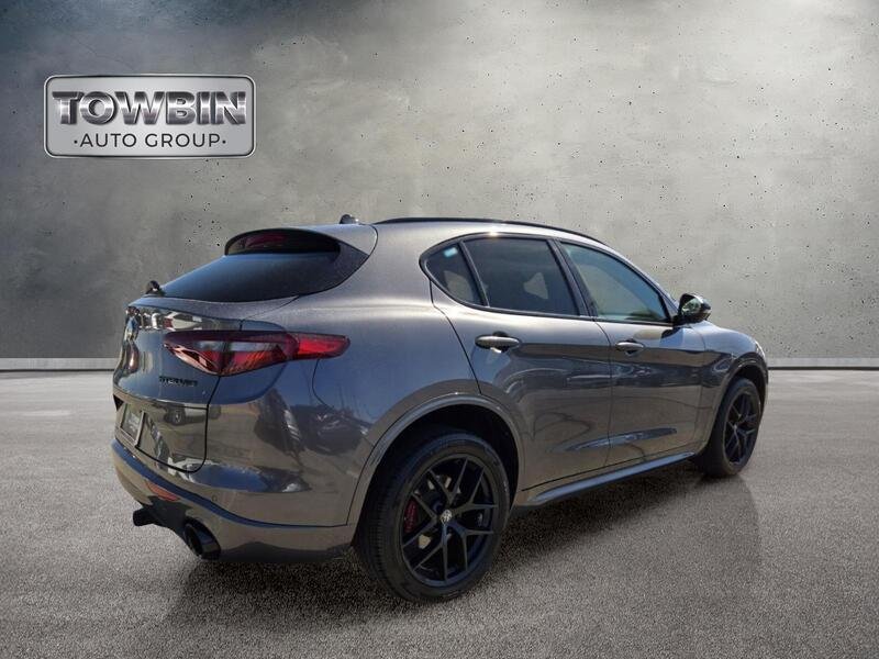 Used 2020 Gray Metallic Alfa Romeo SPORT RWD image 4
