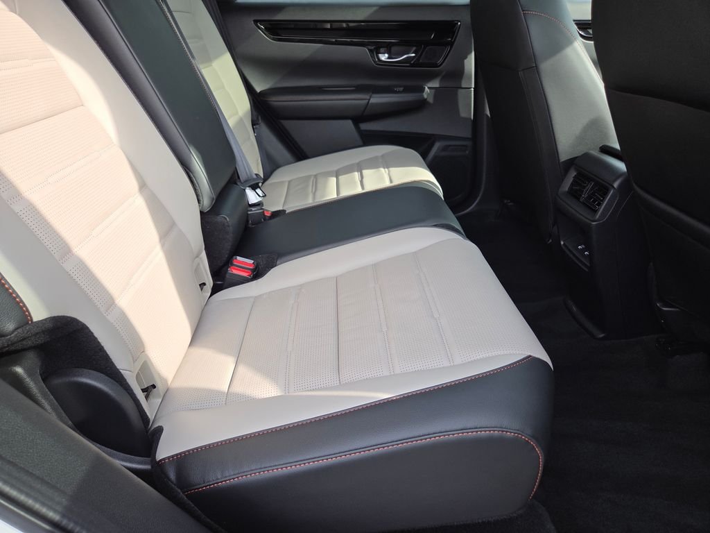 2025 Honda CR-V Sport Touring - Photo 33