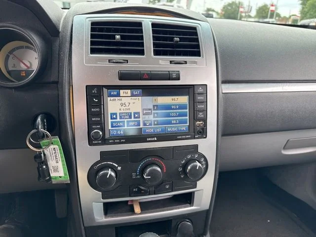 Used 2010 Black Dodge SXT image 28