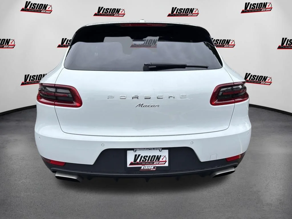 Used 2017 White Porsche Base image 6