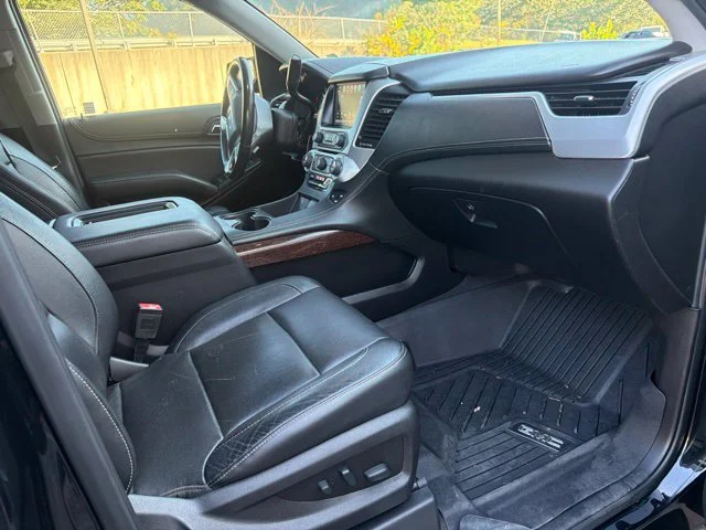 Used 2019 Black GMC SLT image 26
