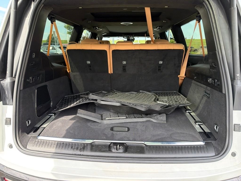 Used 2025 White Jeep Series III image 16