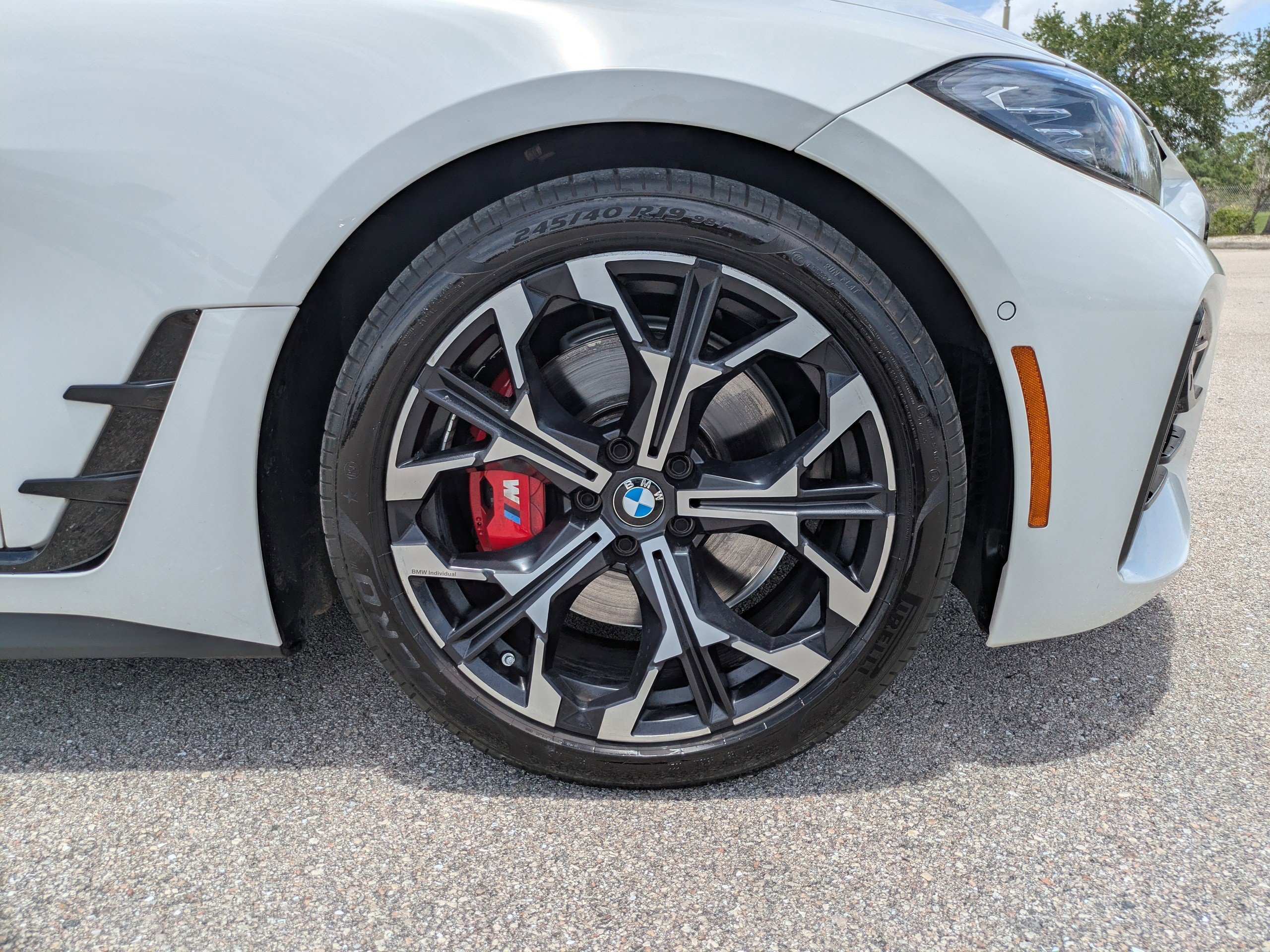 Used 2023 Alpine White BMW M440i image 11