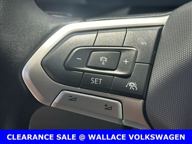 Used 2024 Gray Volkswagen 1.5T SE image 19