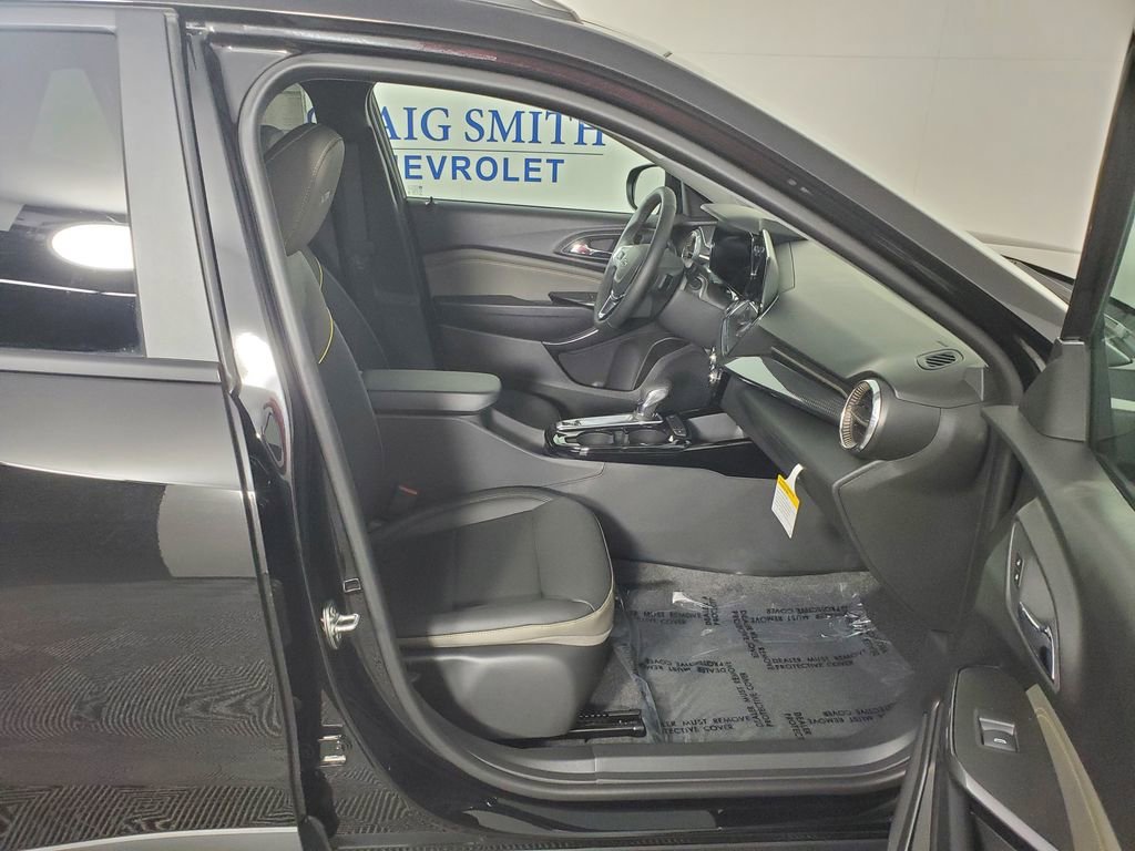 2026 Chevrolet Trax Activ - Photo 14