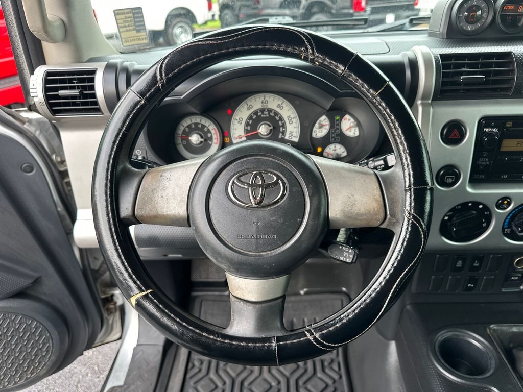Used 2008 UNDEFINED Toyota Base image 24
