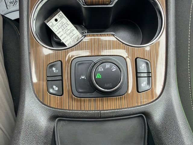 Used 2023 Sterling Metallic GMC SLE image 34