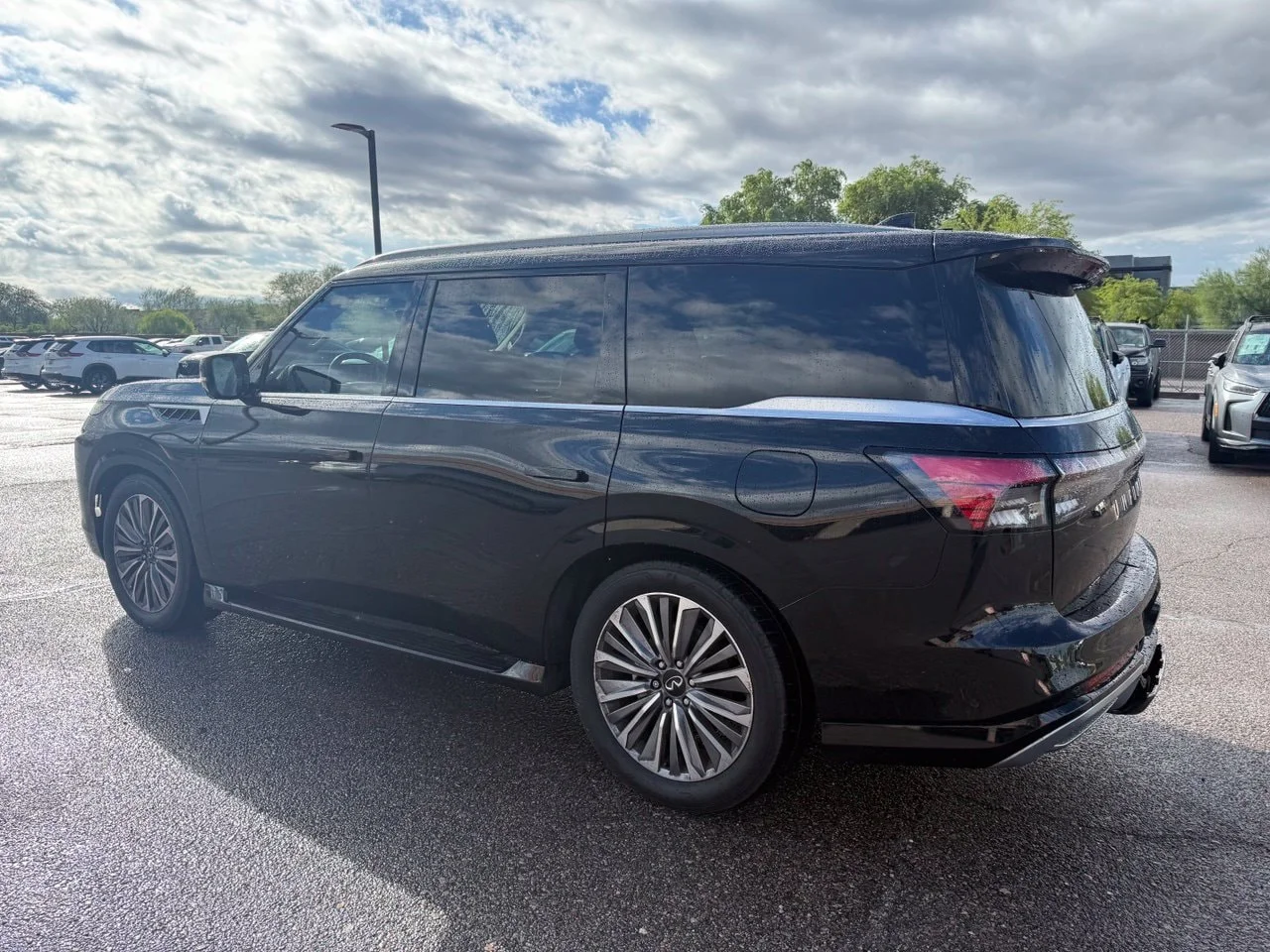 Certified Used 2025 Mineral Black INFINITI Sensory image 6