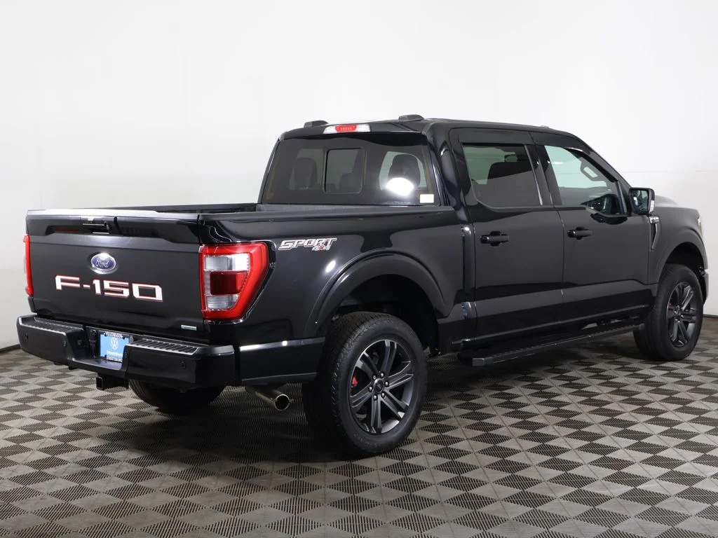Used 2023 Agate Black Metallic Ford Lariat image 14