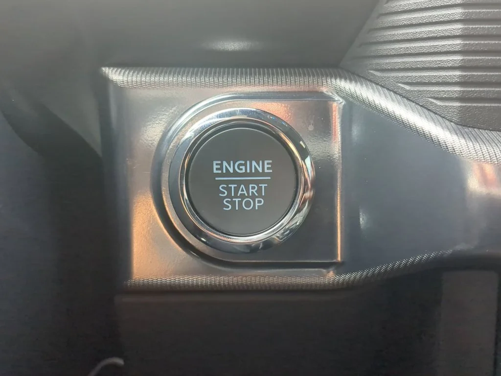 Used 2025  Ford Raptor image 21
