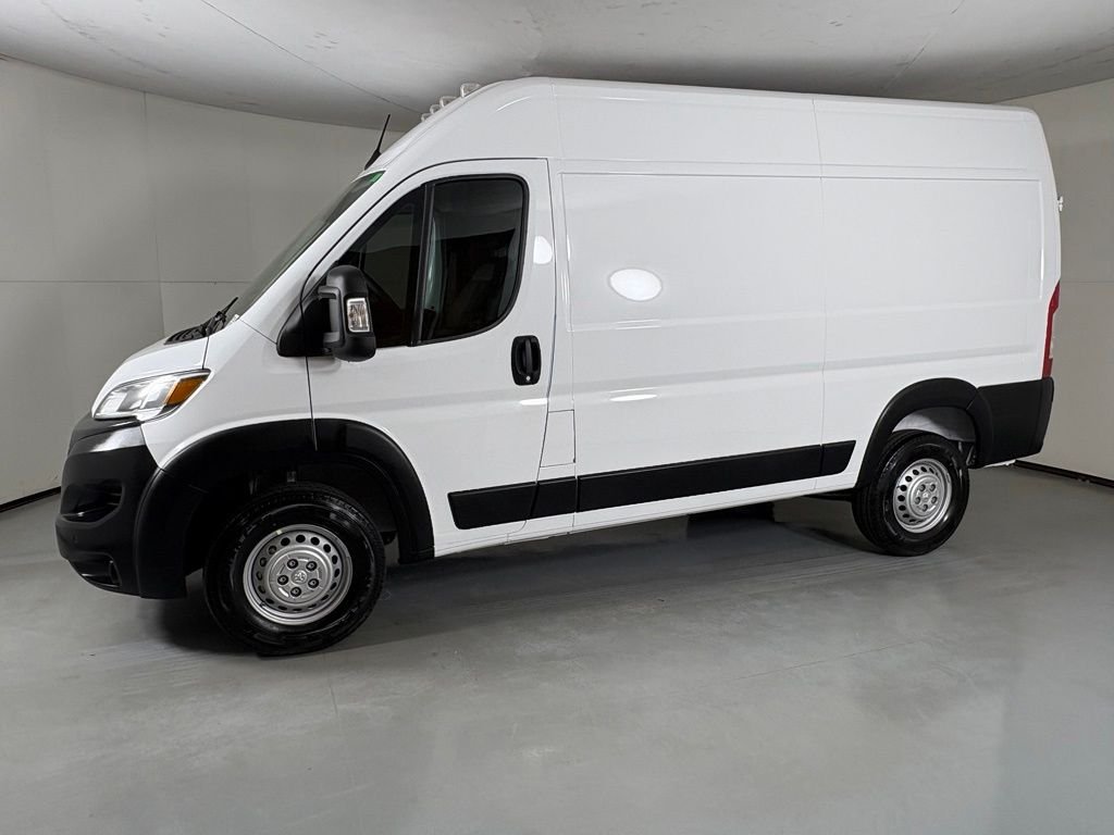 New 2027 Bright White Clearcoat RAM Base image 5