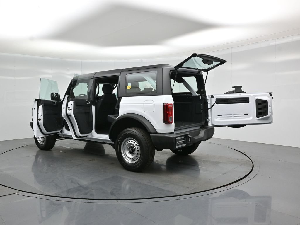 New 2026 Oxford White Ford Base image 32