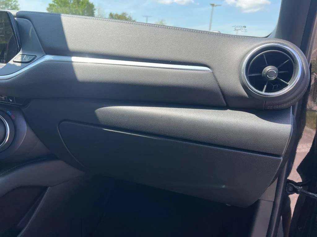 Used 2022 Black Chevrolet LT image 47