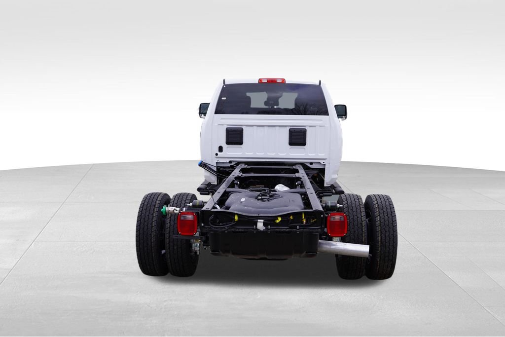 New 2026 Bright White Clearcoat RAM Tradesman image 4