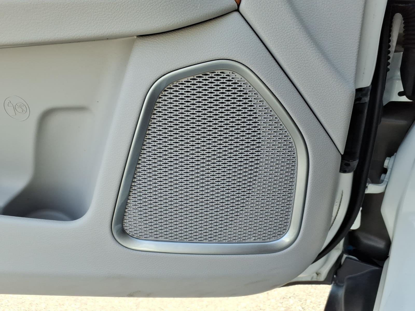 Used 2023 Bright White Clearcoat Jeep Limited image 6