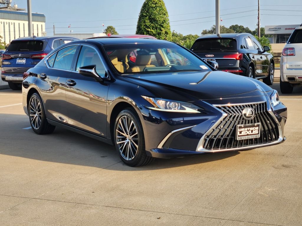 Certified Used 2025 Mica Lexus 350 PREMIUM image 3