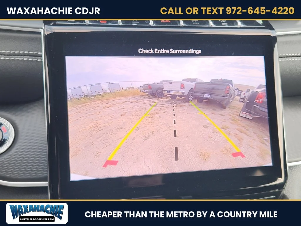 New 2027 Bright White Clear-Coat Paint Jeep Laredo image 15