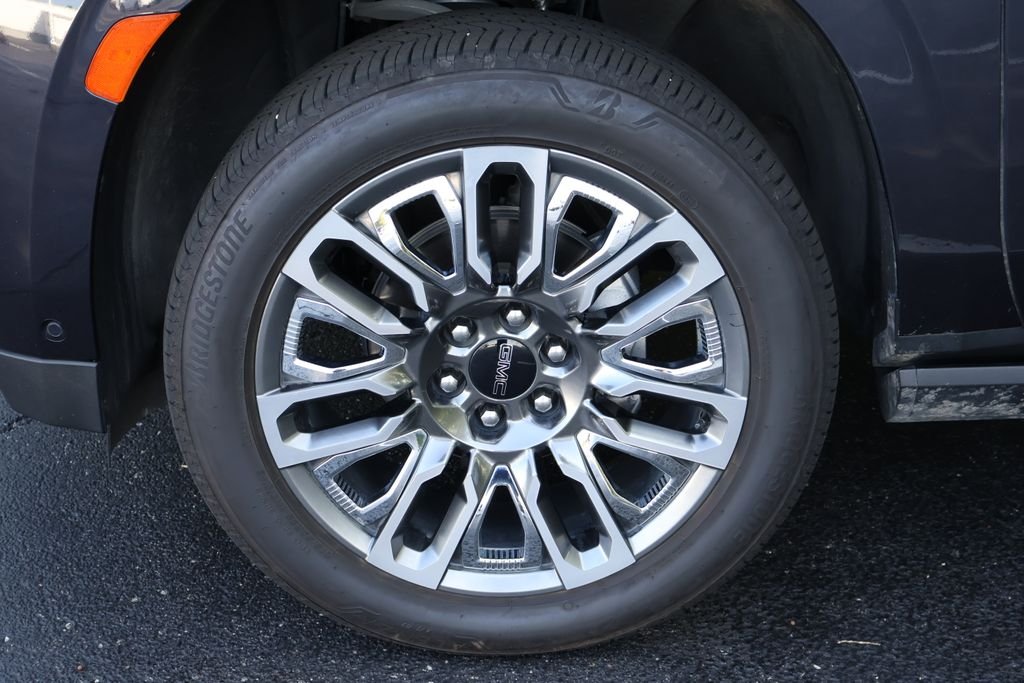 2024 GMC Yukon Denali Ultimate - Photo 14