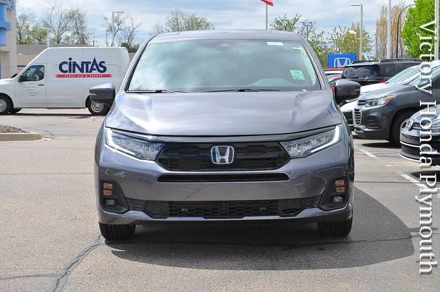 New 2026 Modern Steel Metallic Honda Touring image 6