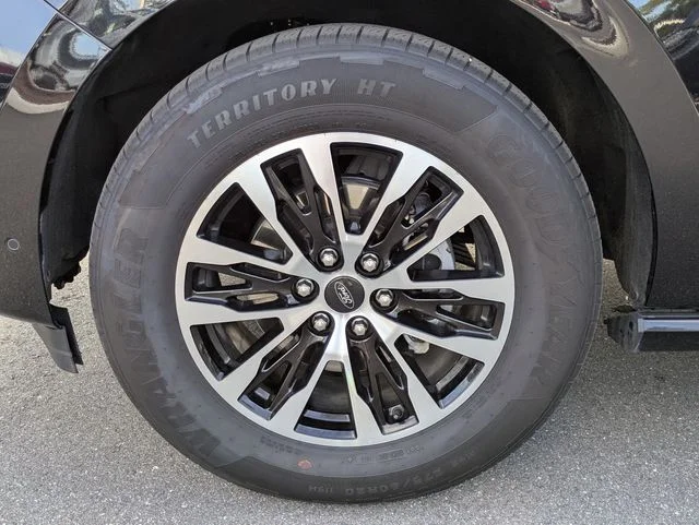 Certified Used 2025 Black Metallic Ford Platinum image 11