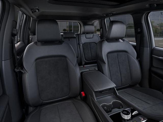 New 2026 Bright White Clear-Coat Exterior Paint Jeep Laredo image 42