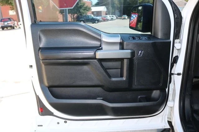 Used 2016 White Ford XLT image 7