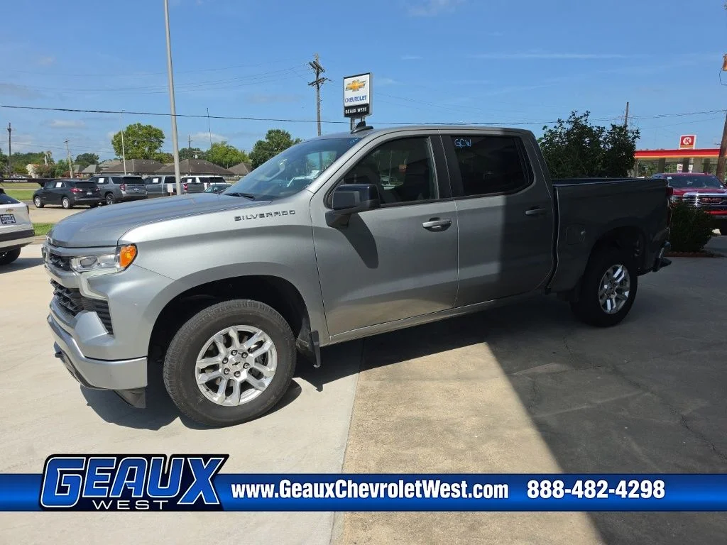 Used 2026 Gray Chevrolet RST image 4