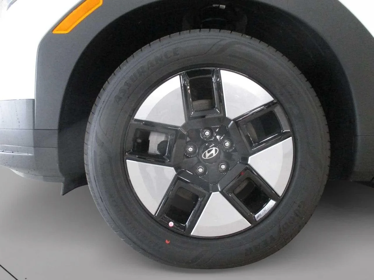 New 2026 White Hyundai SEL image 5