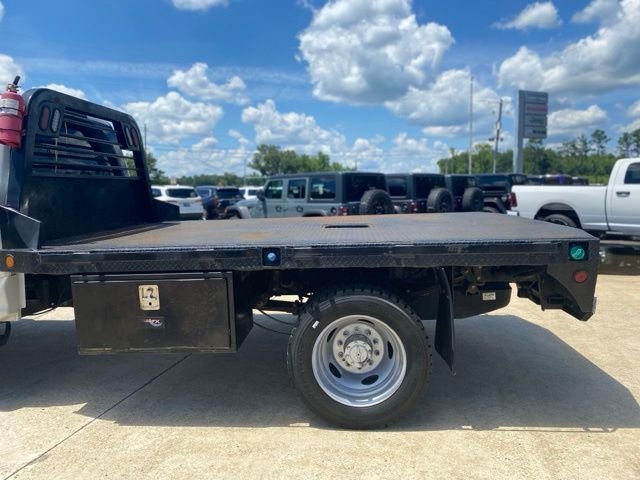 Used 2019 White Ford XL image 10