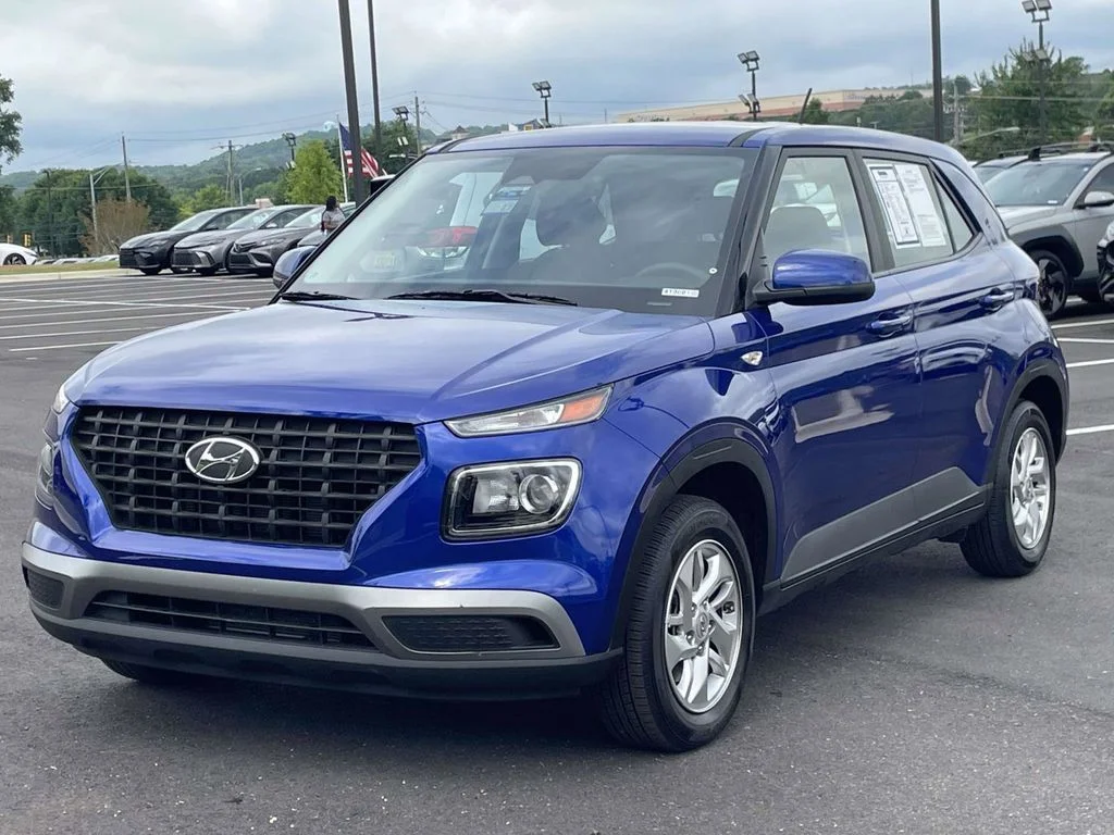 Used 2026 Blue Hyundai SE image 7