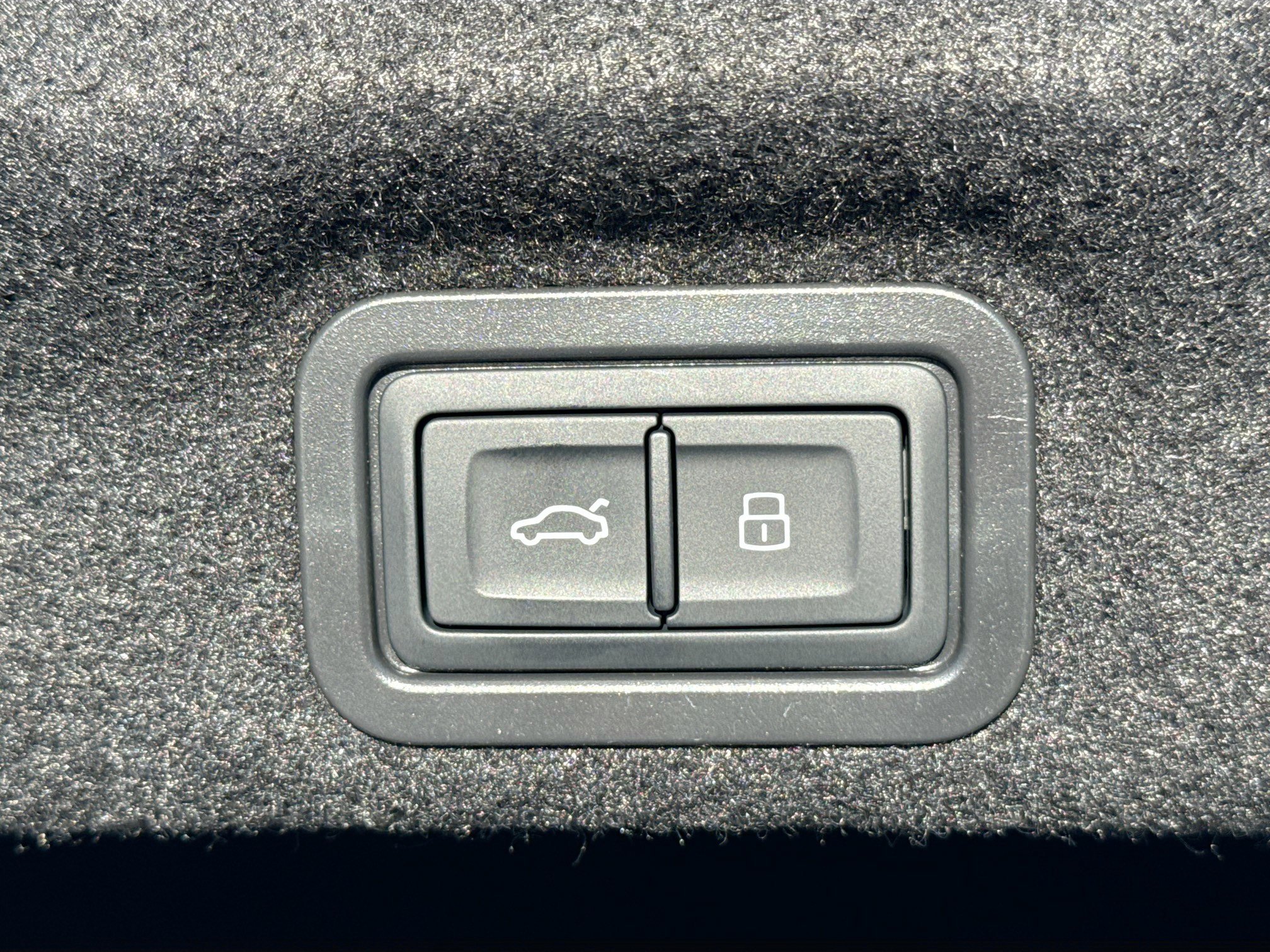 New 2026 Glacier White Metallic Audi Premium Plus image 13