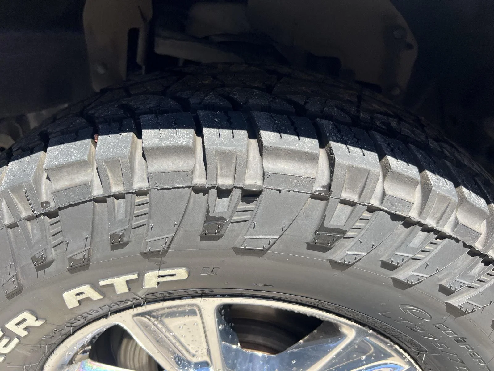 Used 2015 Blue Jeans Metallic Ford XLT image 11