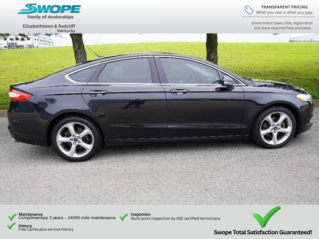 Used 2015 Tuxedo Black Ford SE image 2