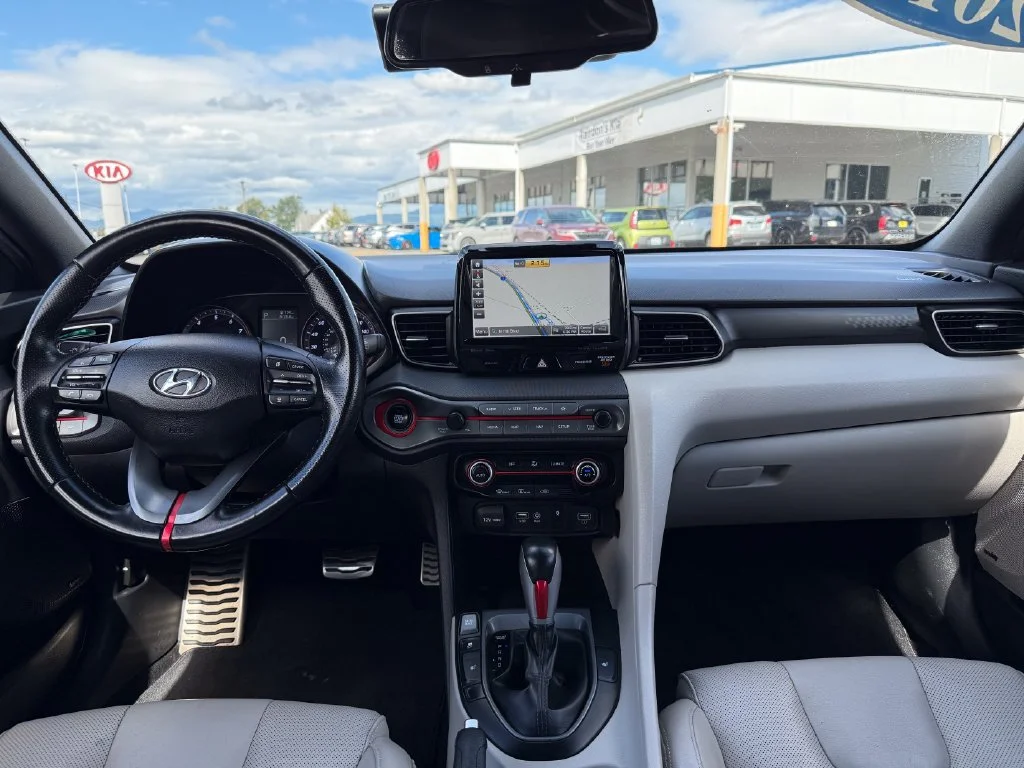 Used 2019 Chalk White w/Black Roof Hyundai Turbo Ultimate image 19