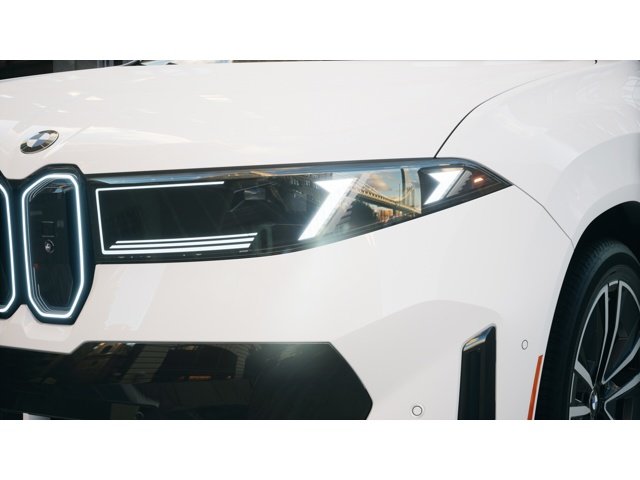 New 2027 Alpine White BMW 50 xDrive image 6