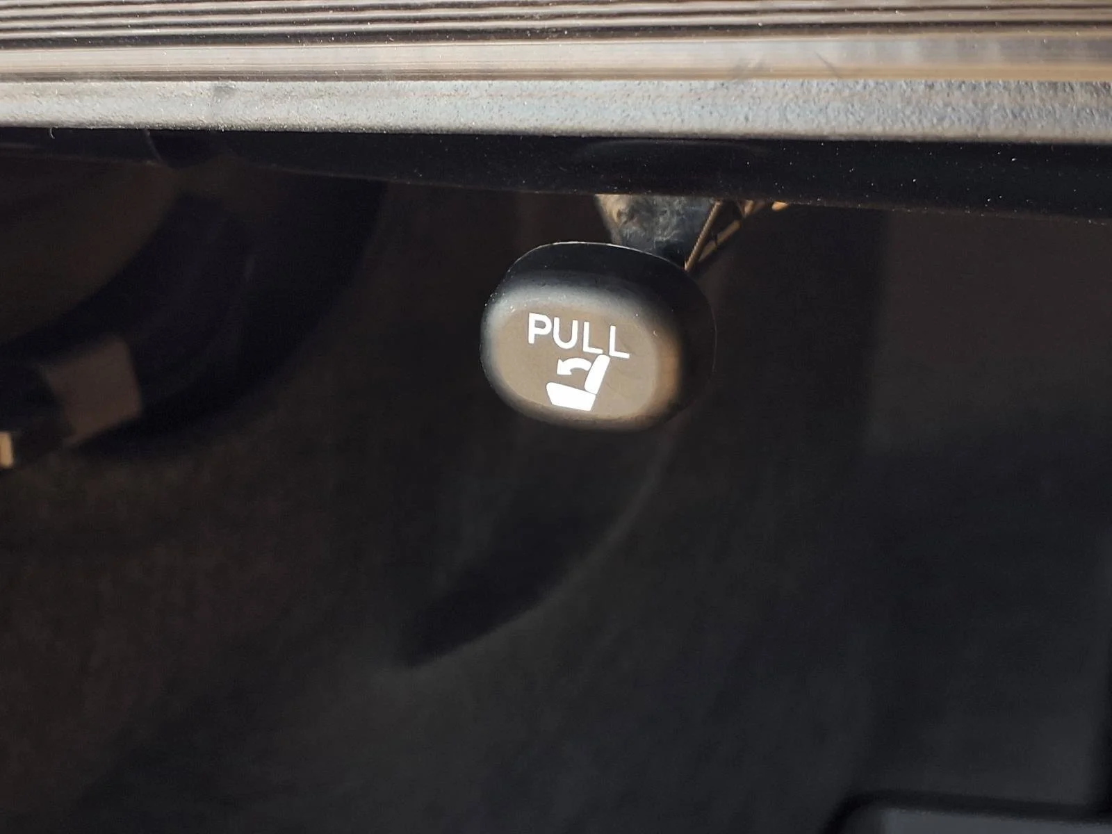 Used 2025 BLack Toyota LE image 24