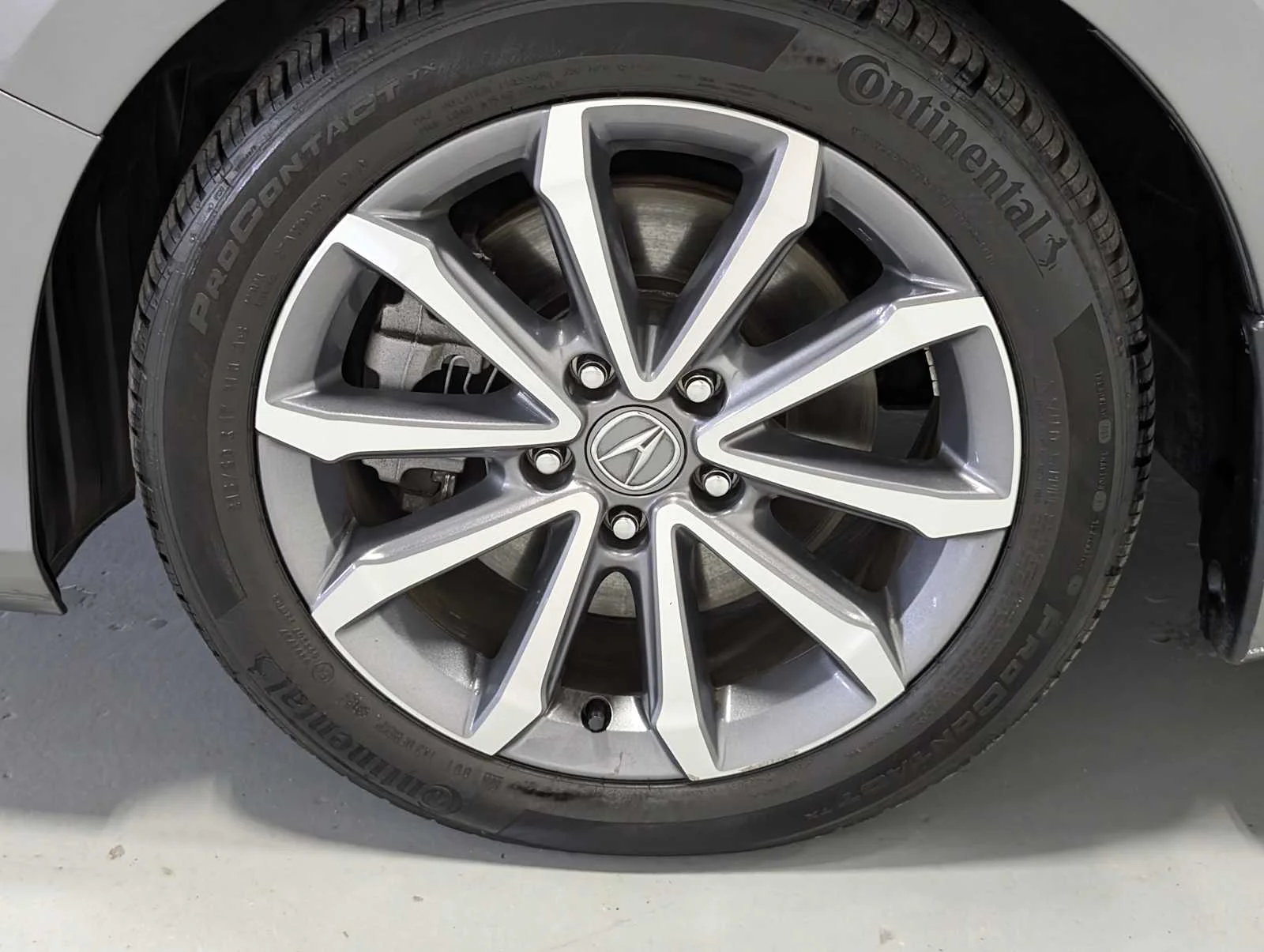 Used 2025 Liquid Carbon Metallic Acura  image 3