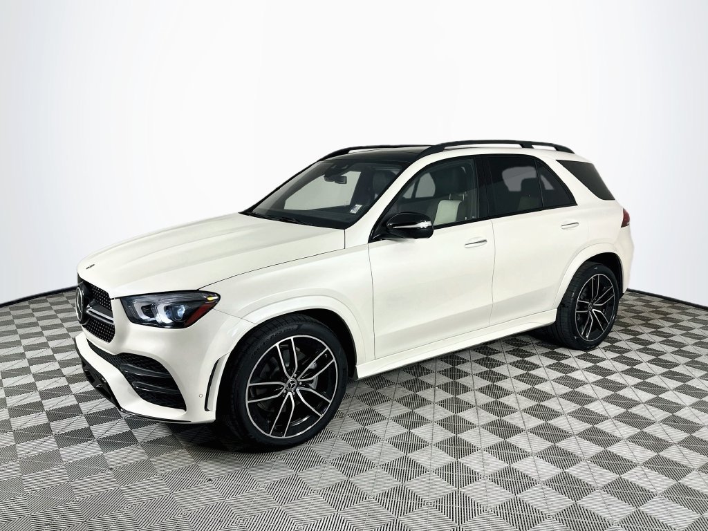 Certified Used 2023  Mercedes-Benz GLE 450 image 3